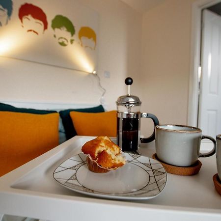 Chichele House, sleeps 8, private parking, Corporate Welcome Higham Ferrers Exterior foto